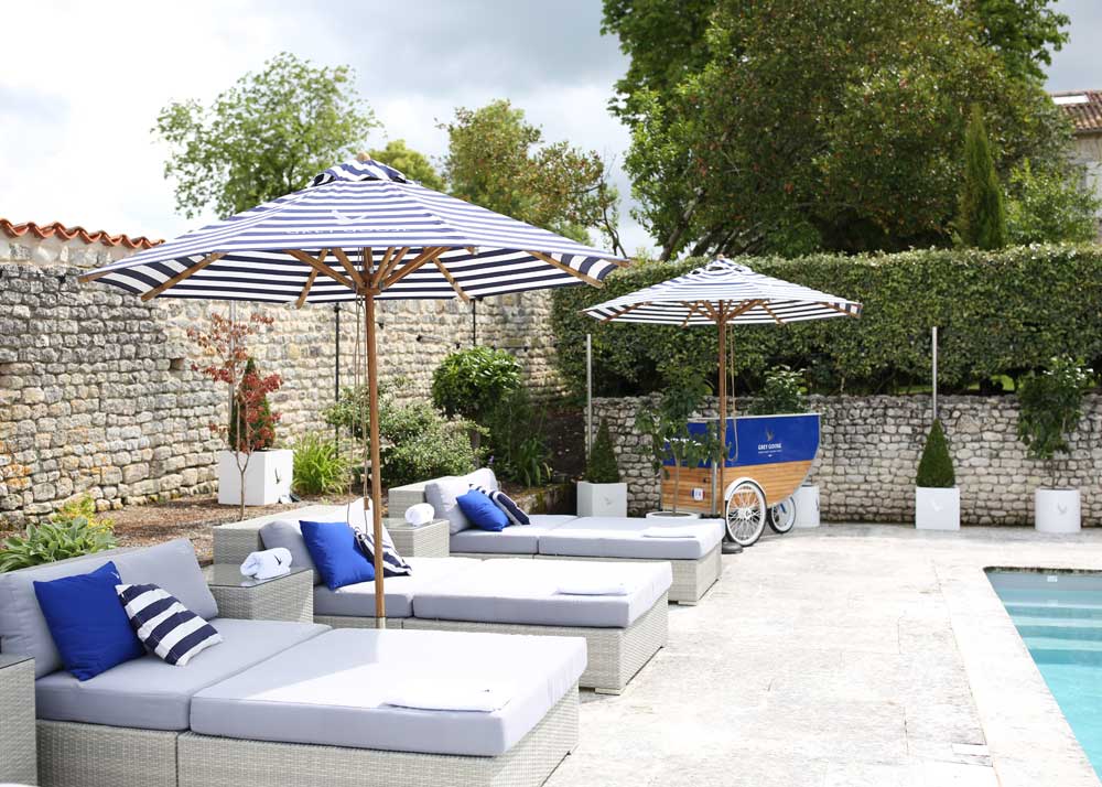 Le Logis Grey Goose Pool