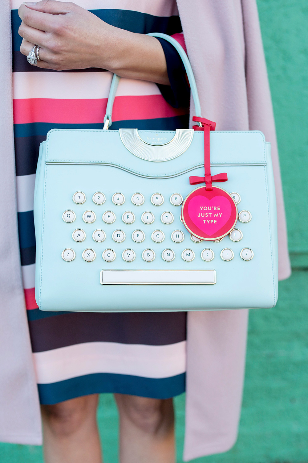 Top 64+ imagen kate spade be mine typewriter bag