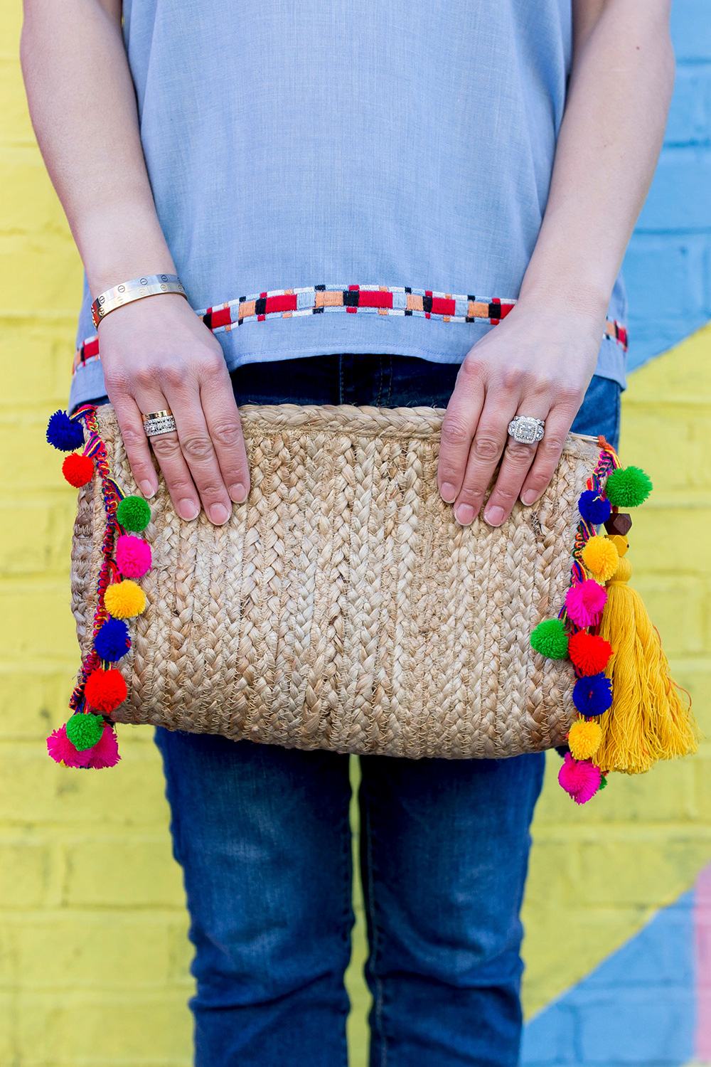 Straw Pom Pom Tassel Clutch