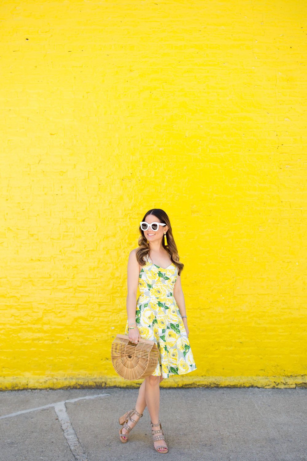 Yellow Daisy Dress | Jennifer Lake Fashion Blogger | Chicago Outfits