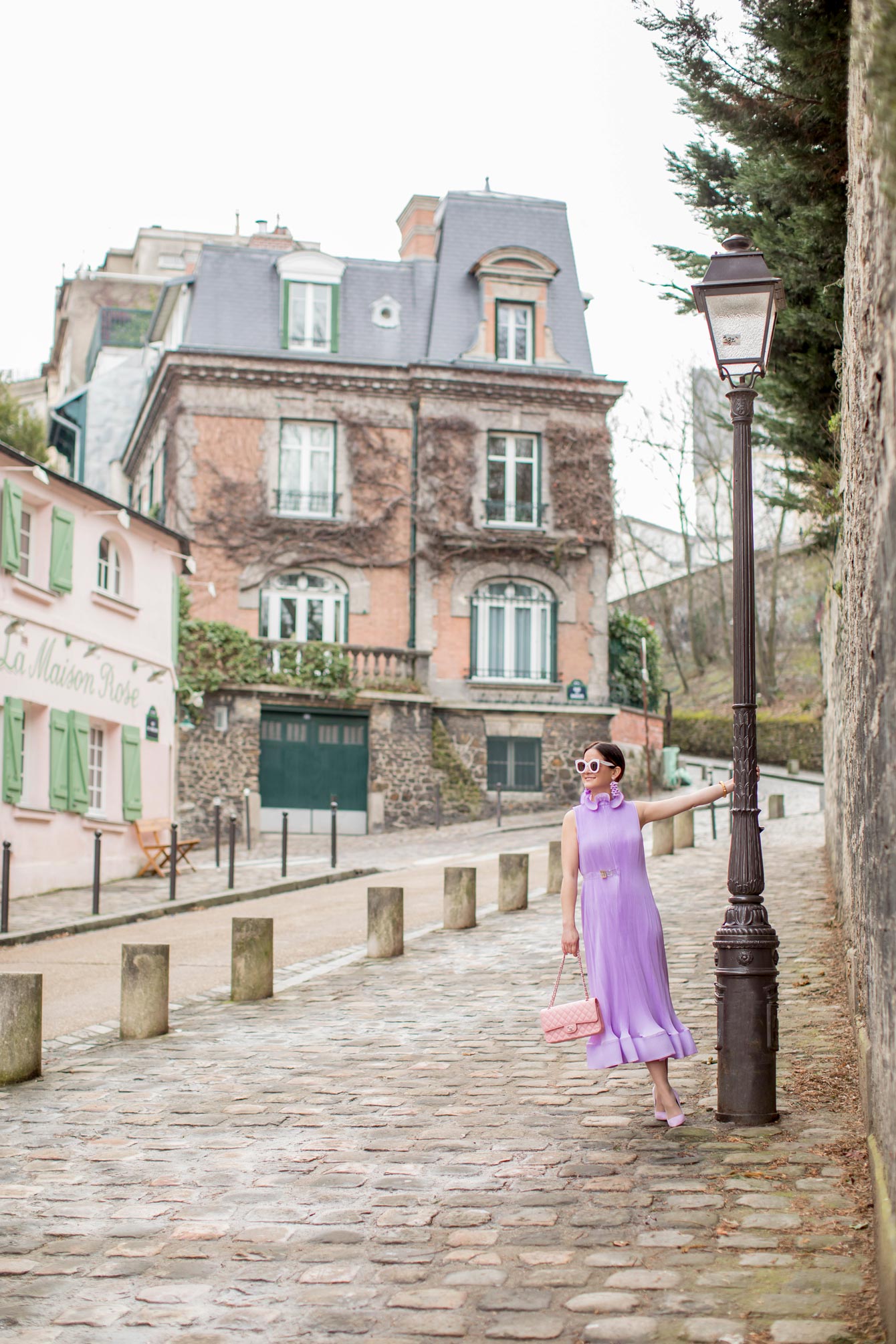 Jennifer Lake Montmartre