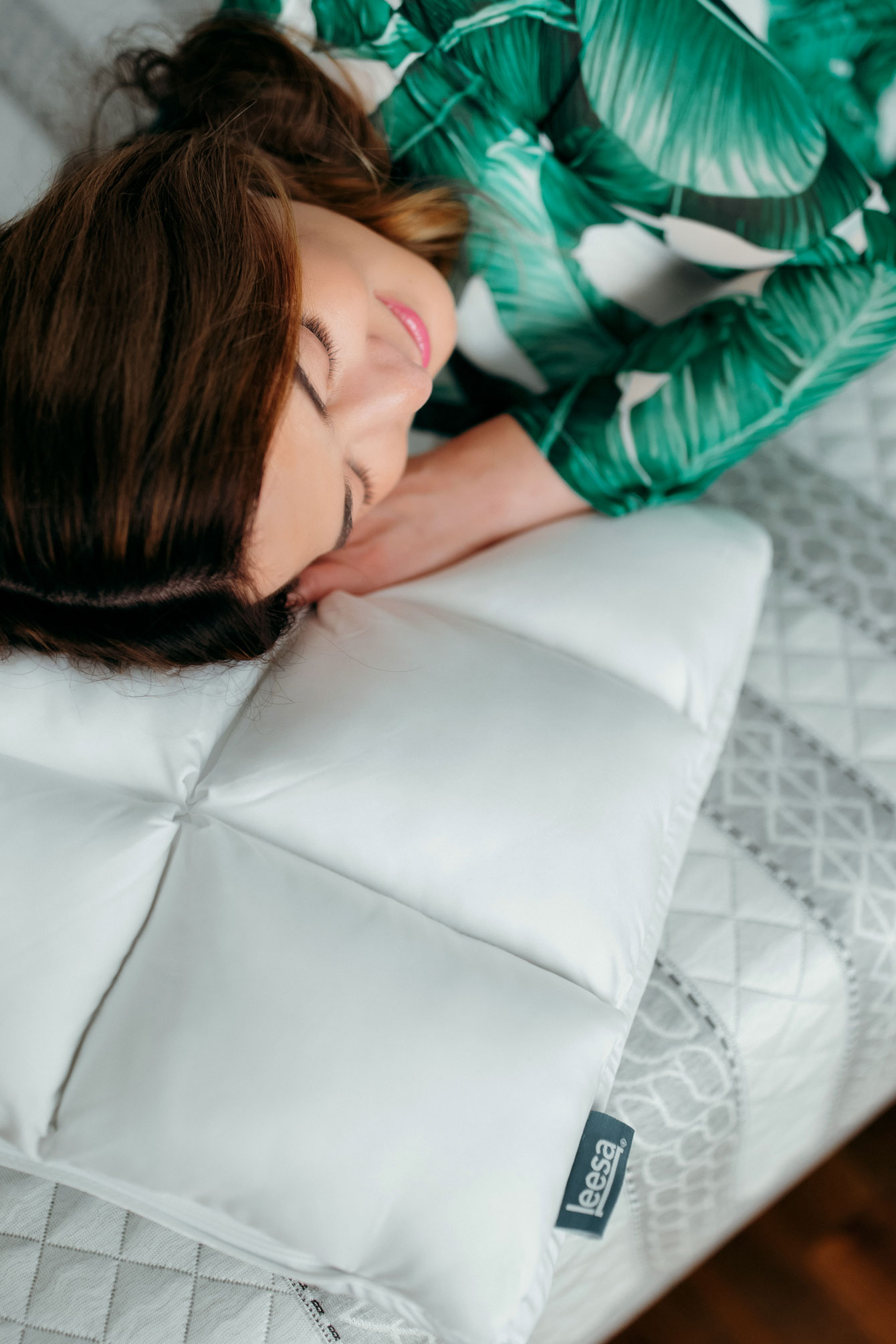 Leesa Hybrid Pillow