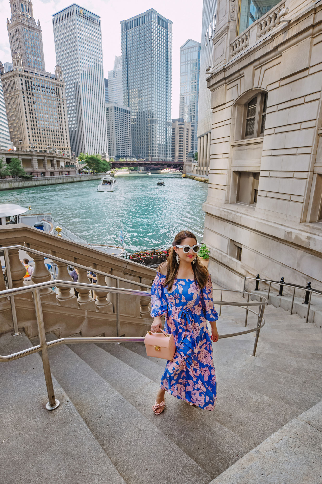 Chicago River Blogger