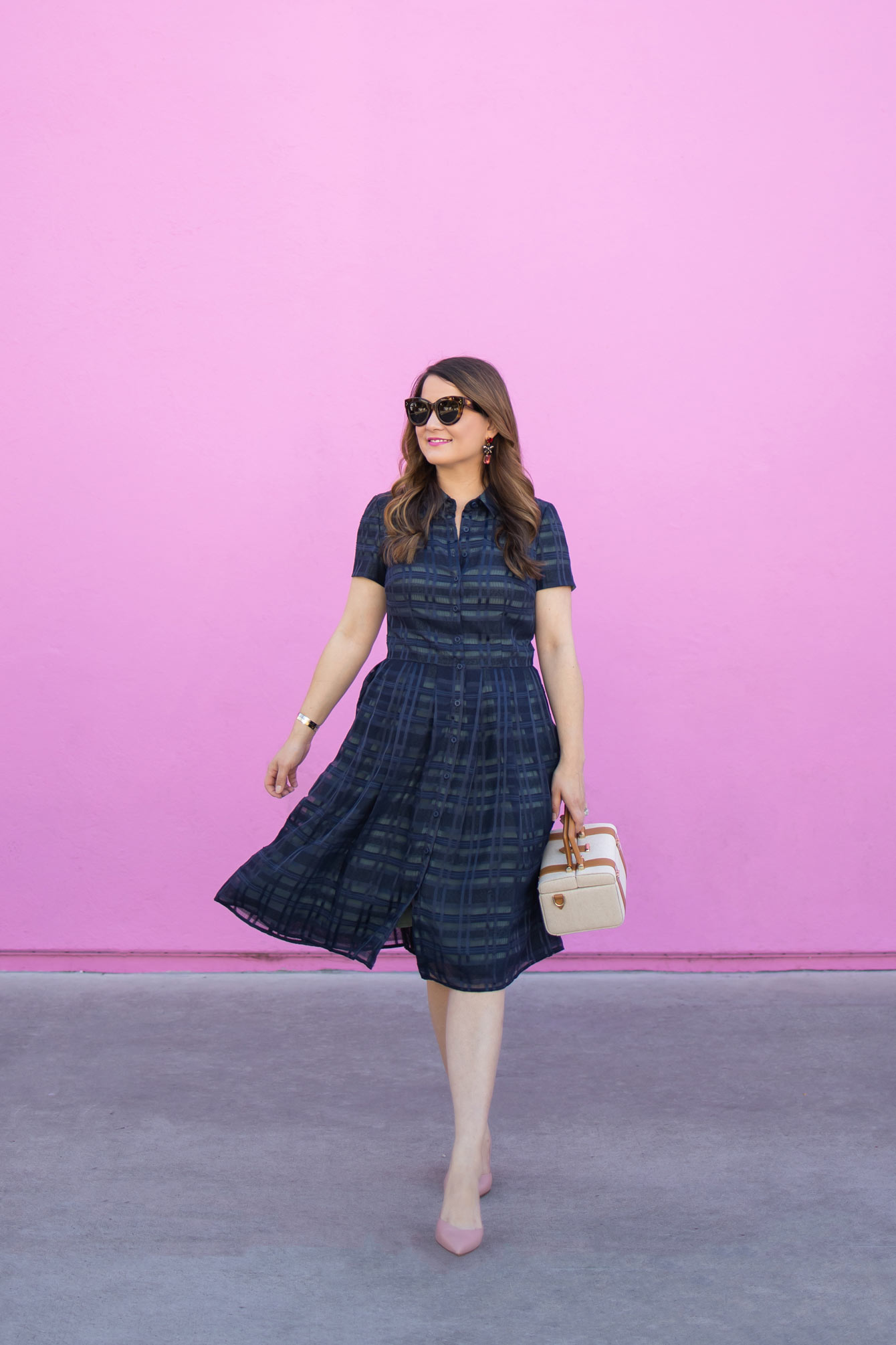 Jennifer Lake Gal Meets Glam Shirtdress