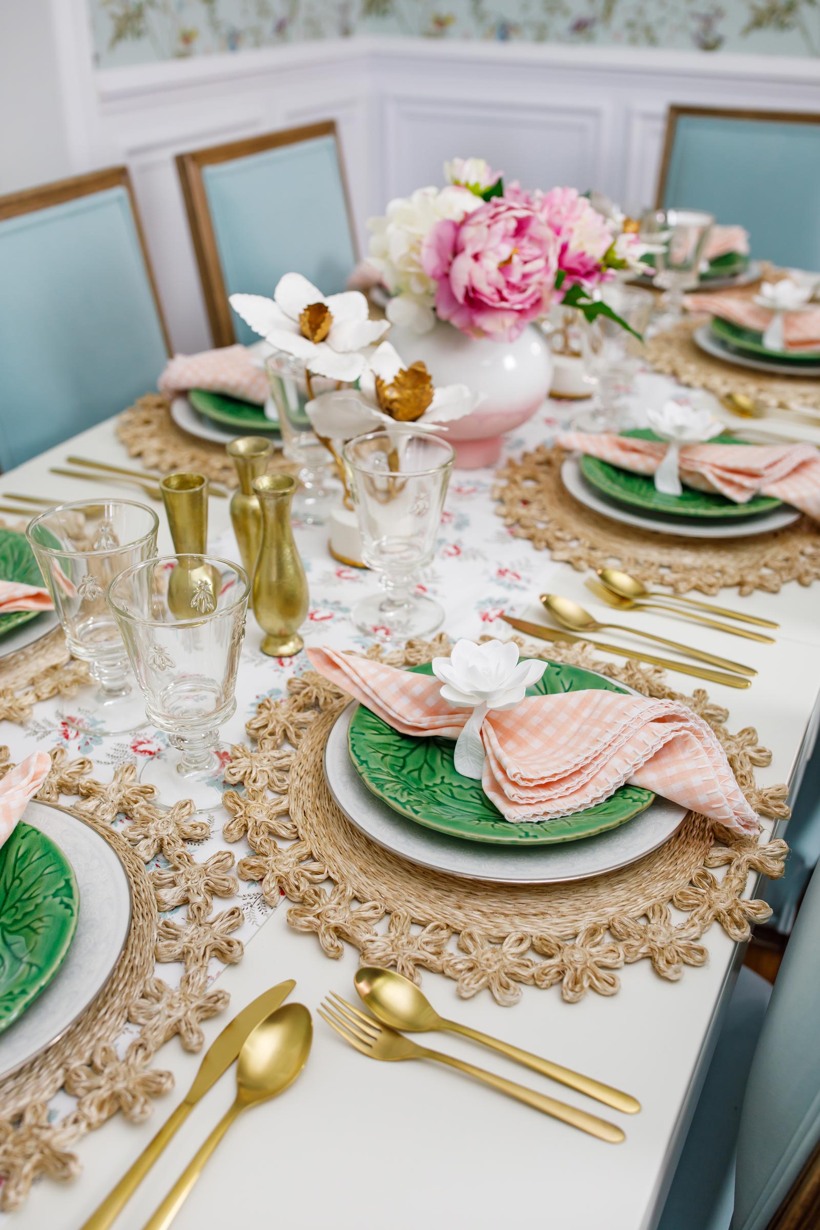 Jennifer Lake Grandmillennial style tablescape