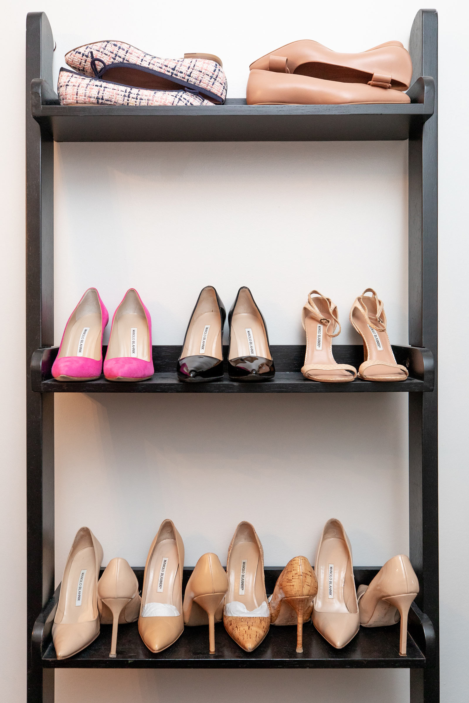 Jennifer Lake Wardrobe Shoe Closet