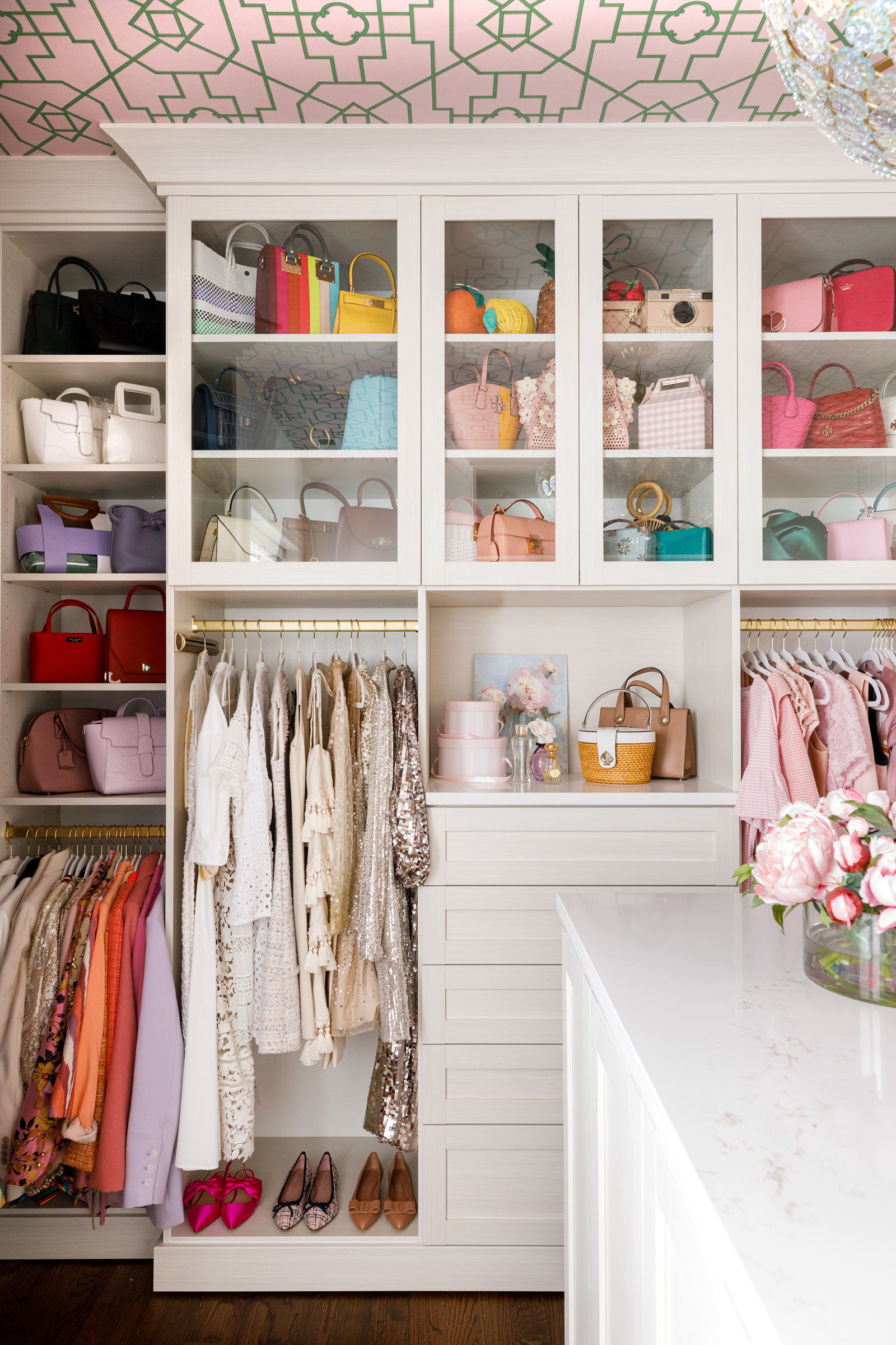 How to organize a closet and find lots of new outfit ideas