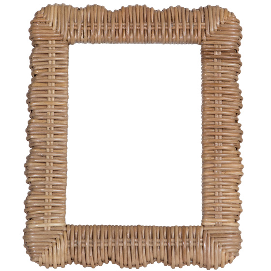 Society Social Scalloped Frame