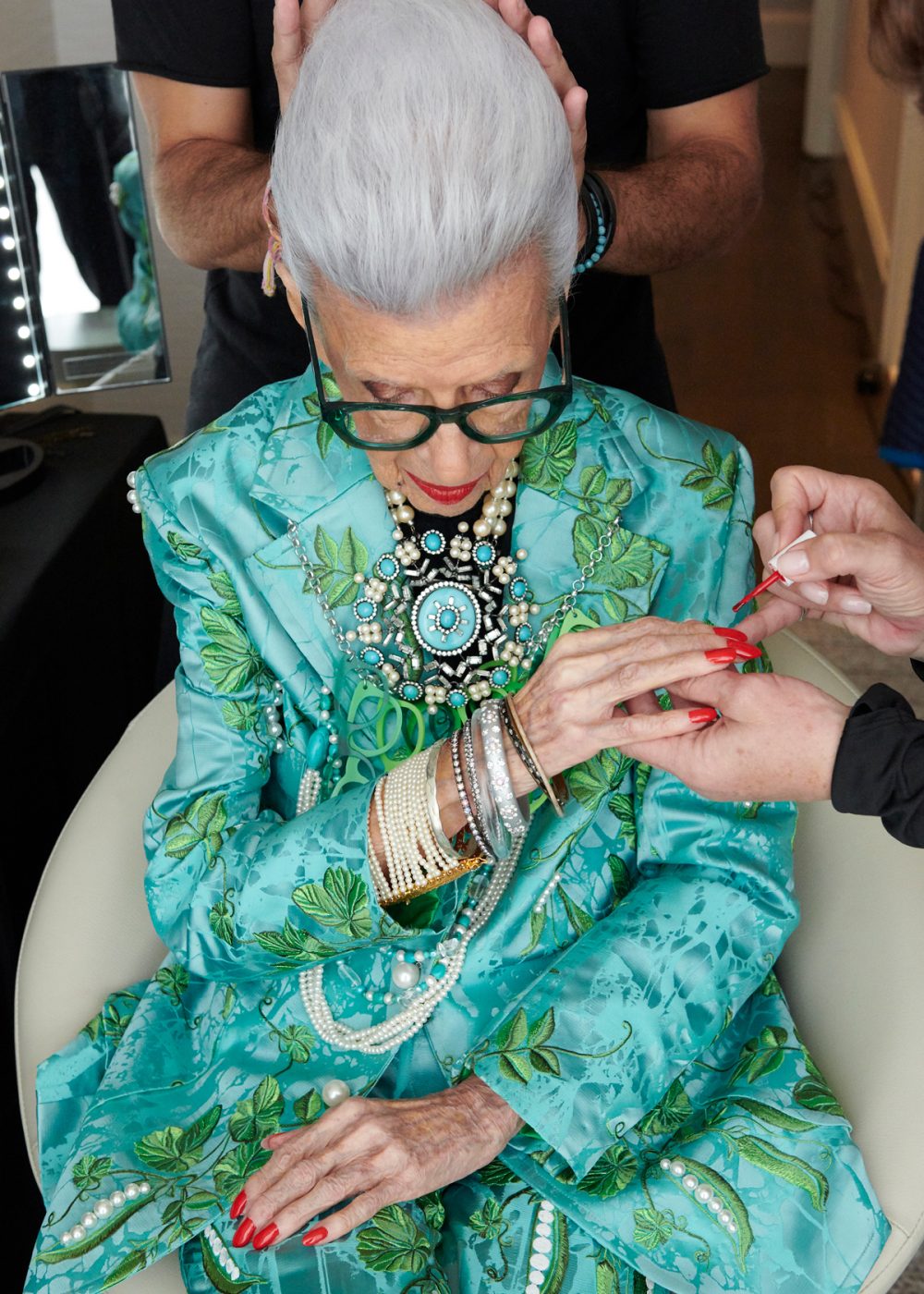 HM Iris Apfel