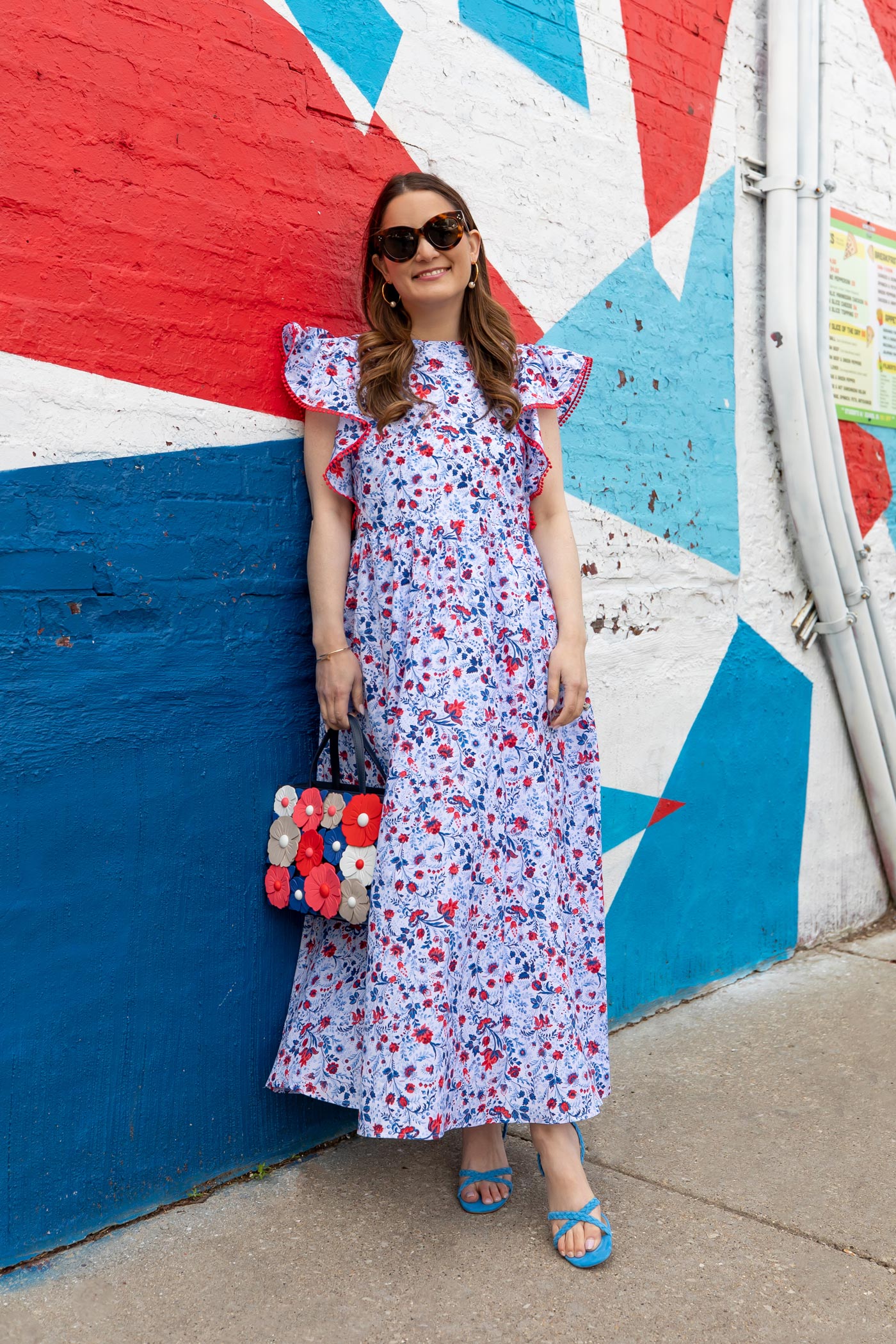 https://www.stylecharade.com/wp-content/uploads/2022/06/ann-taylor-blue-floral-maxi.jpg